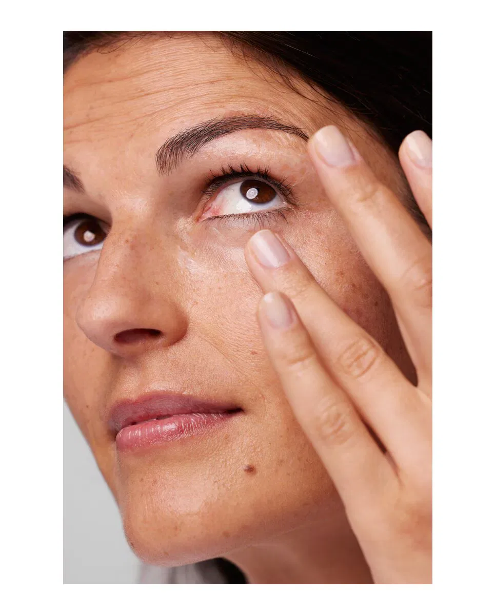 Средства против морщин умный, 15 мл, Clinical Repair Wrinkle Correcting Eye Cream Contorno Ojos Corrector, Clinique — фото 4