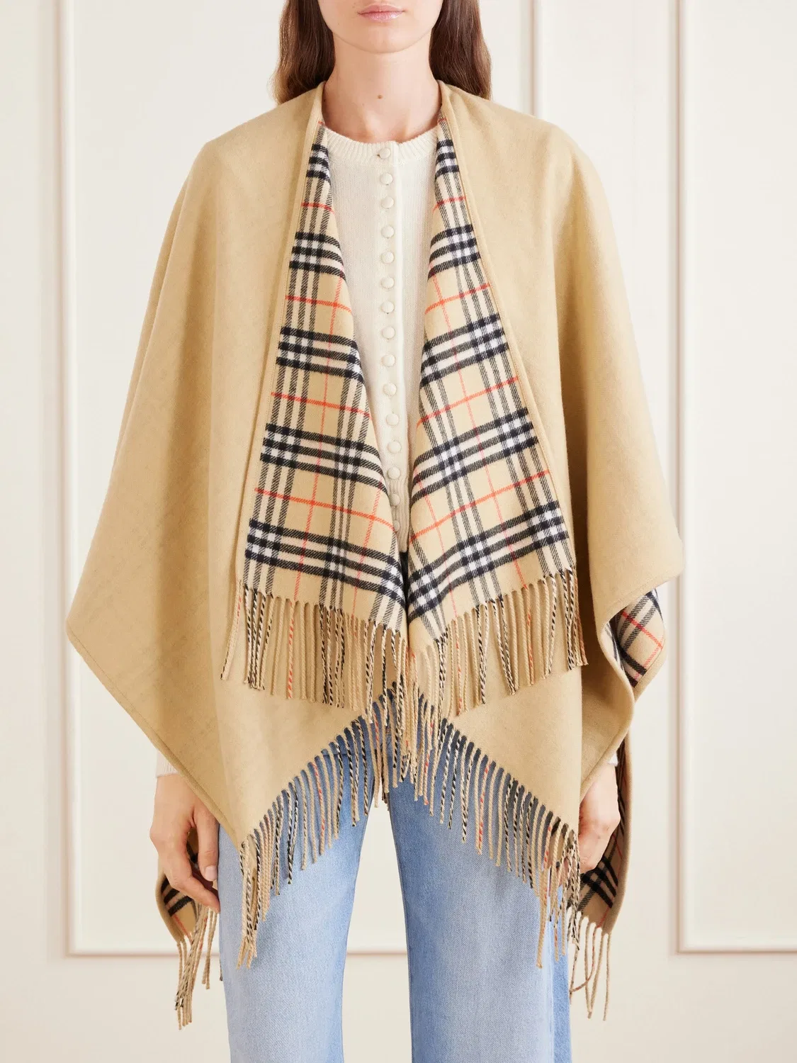 Шерстяная накидка с бахромой BURBERRY, бежевый — фото 3