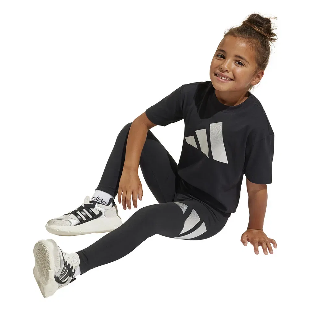 Спортивный комплект из футболки и юбки Adidas Seasonal Essentials Glam Cotton, черный — фото 4