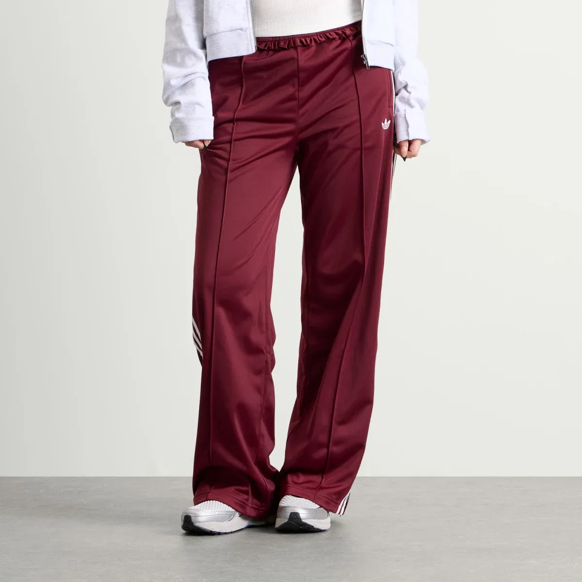 Женские спортивные брюки плиссированные Firebird Track Pant Adidas, Shadow Red — фото 2