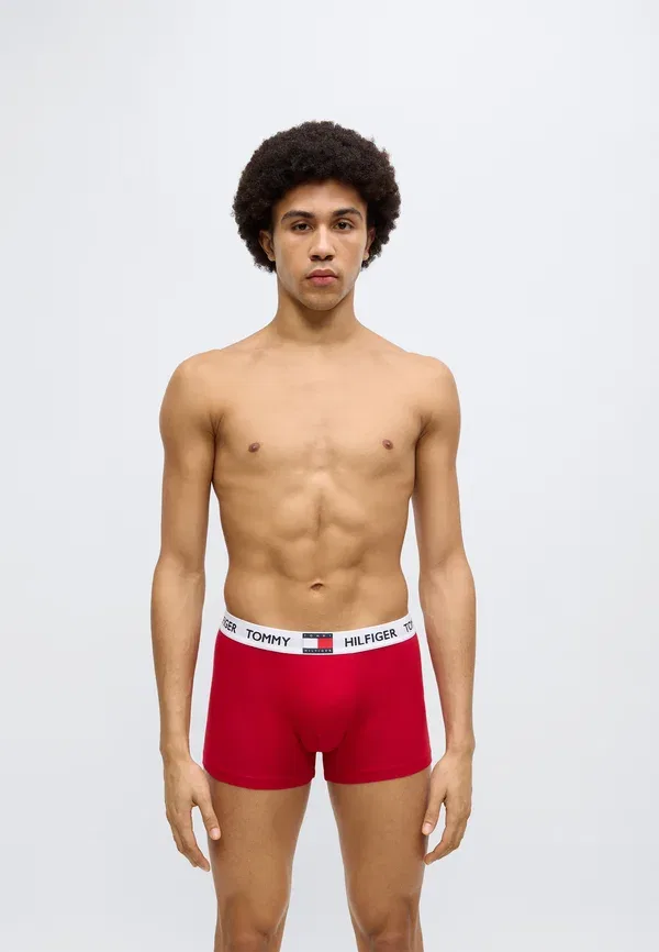 Комплект трусов из 3 штук Heritage logo, Tommy Hilfiger, белый/красный — фото 4