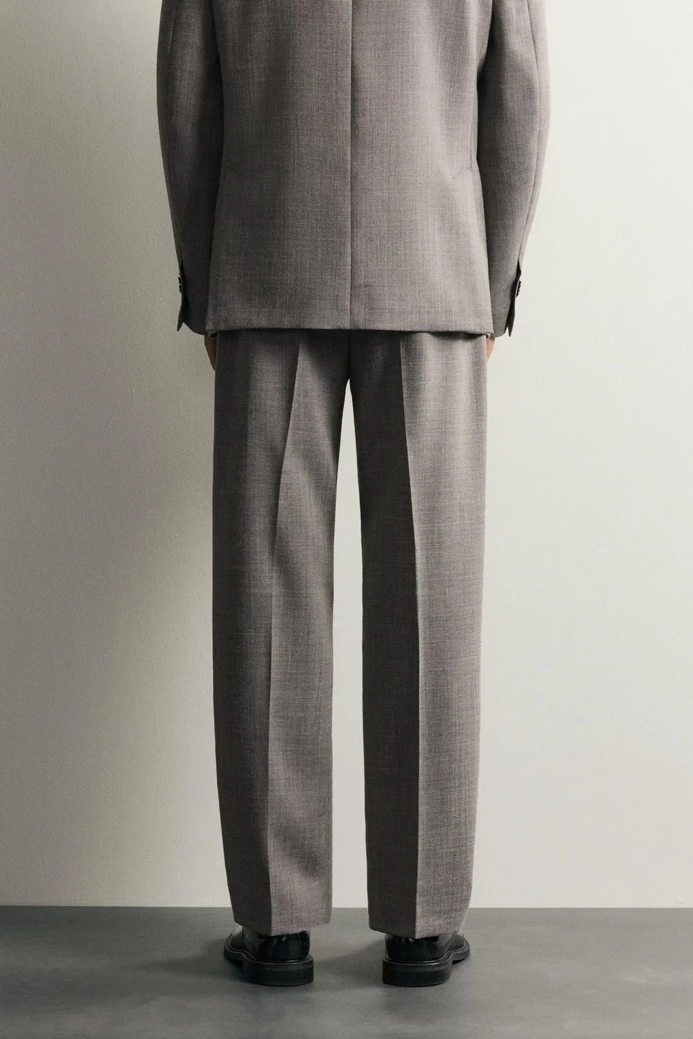 Брюки от костюма из шерстяной смеси, стандартного кроя. ZARA, Grey/Beige — фото 3