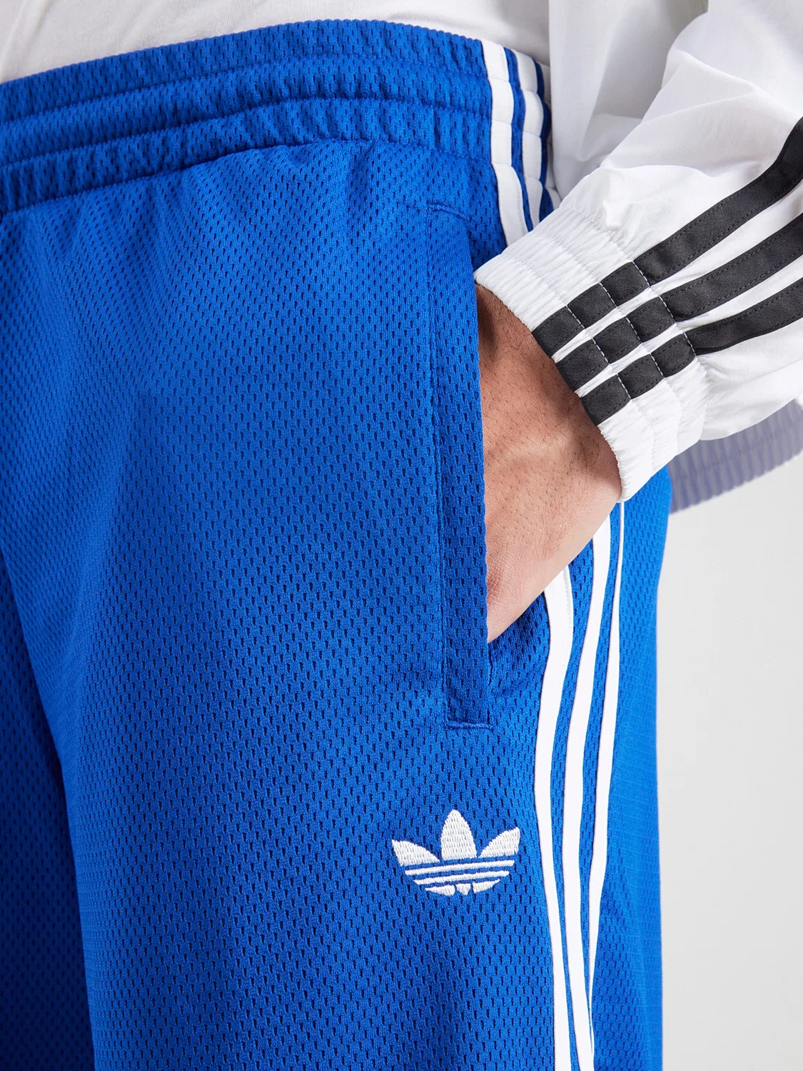 Шорты Adidas Originals свободного кроя Adicolor кобальтово-синего цвета — фото 2