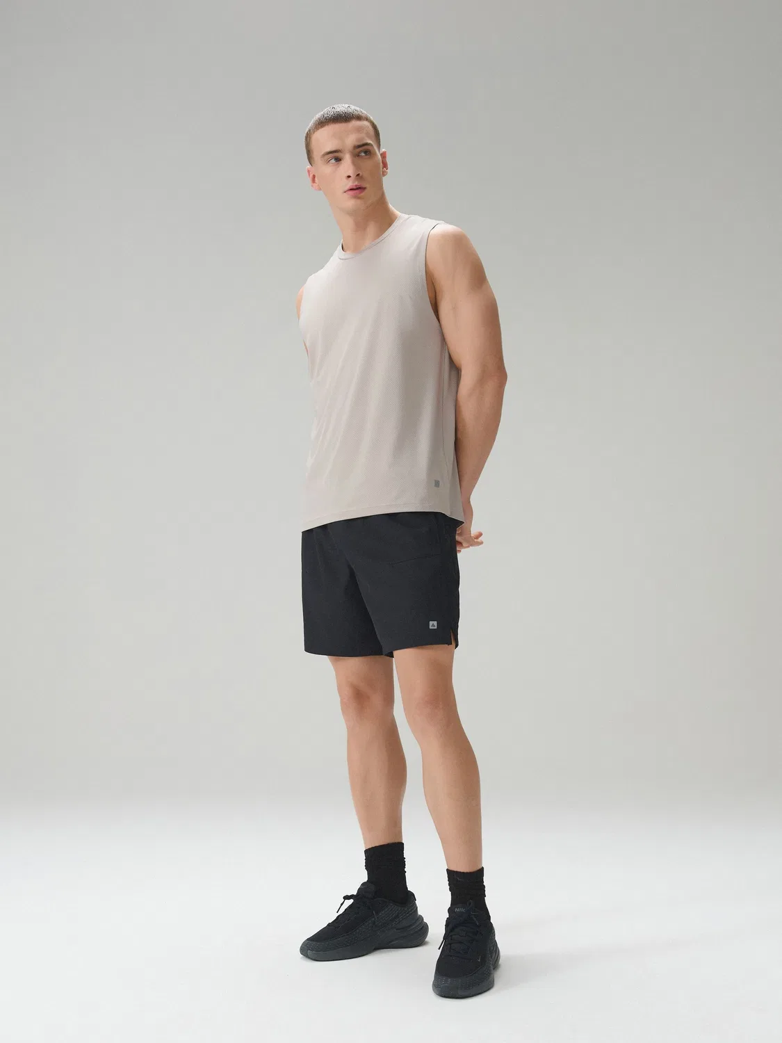 Футболка спортивная дышащая Performance Gym Training Top Next, нейтральный — фото 2