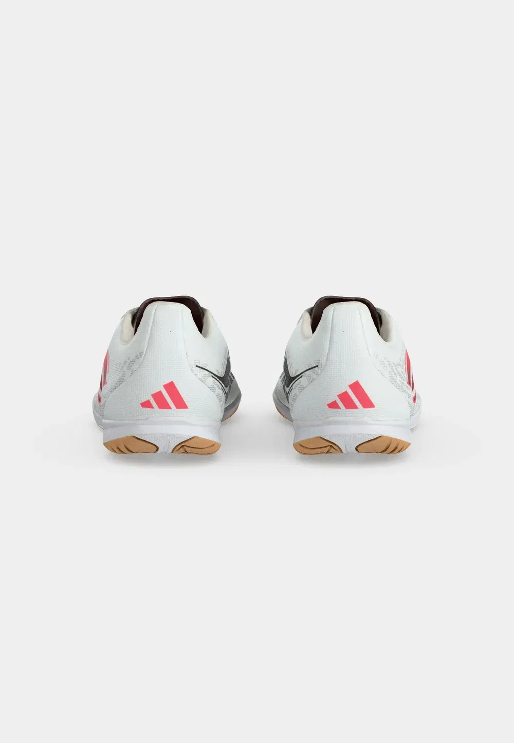 Детские футбольные бутсы Predator Club Sala Indoor (унисекс) - обувь для игры в помещении Adidas Performance, Footwear White/Solar Turbo/Core Black — фото 4