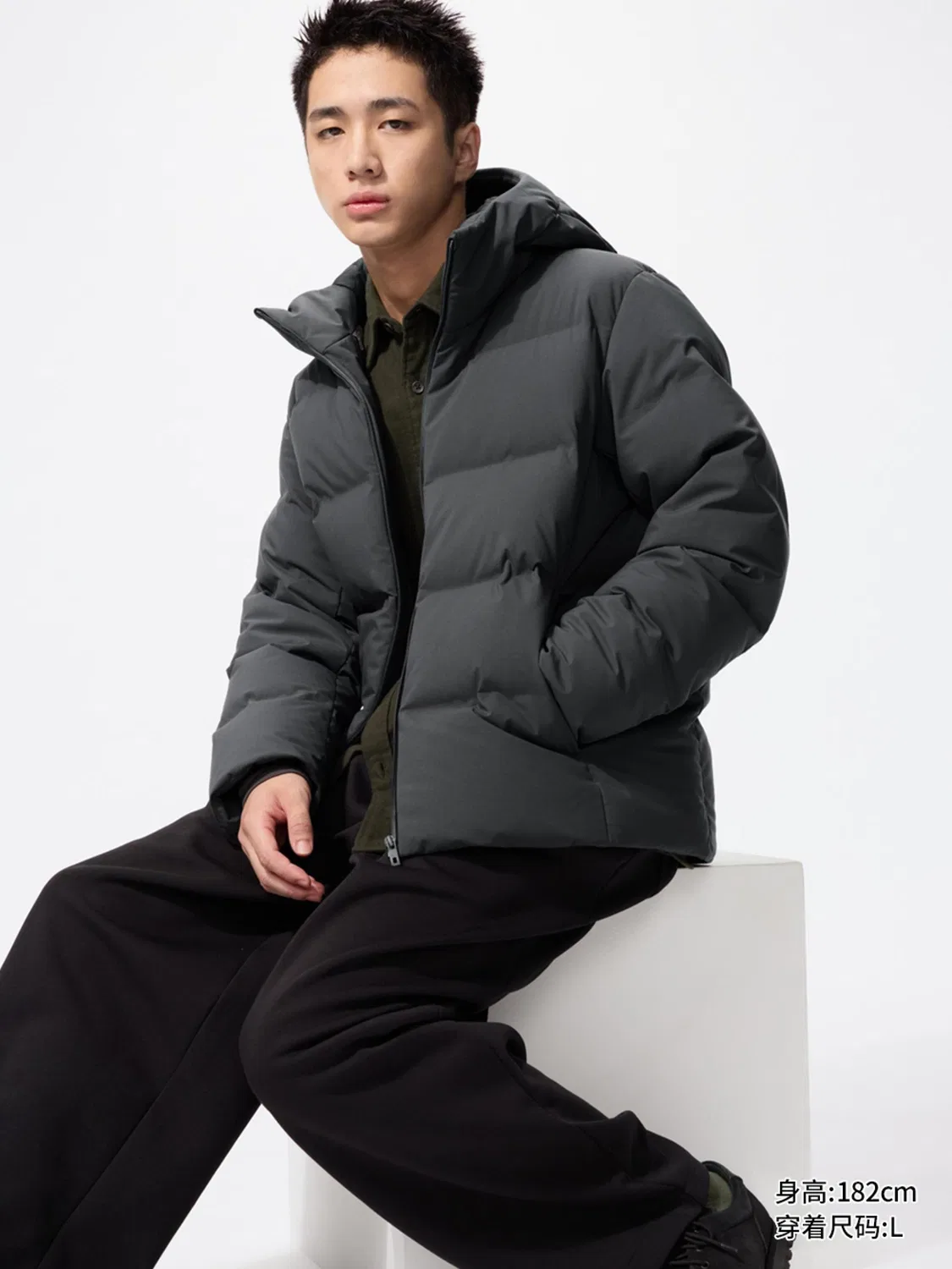 Куртка бесшовная на молнии с капюшоном Uniqlo, бордовый — фото 4