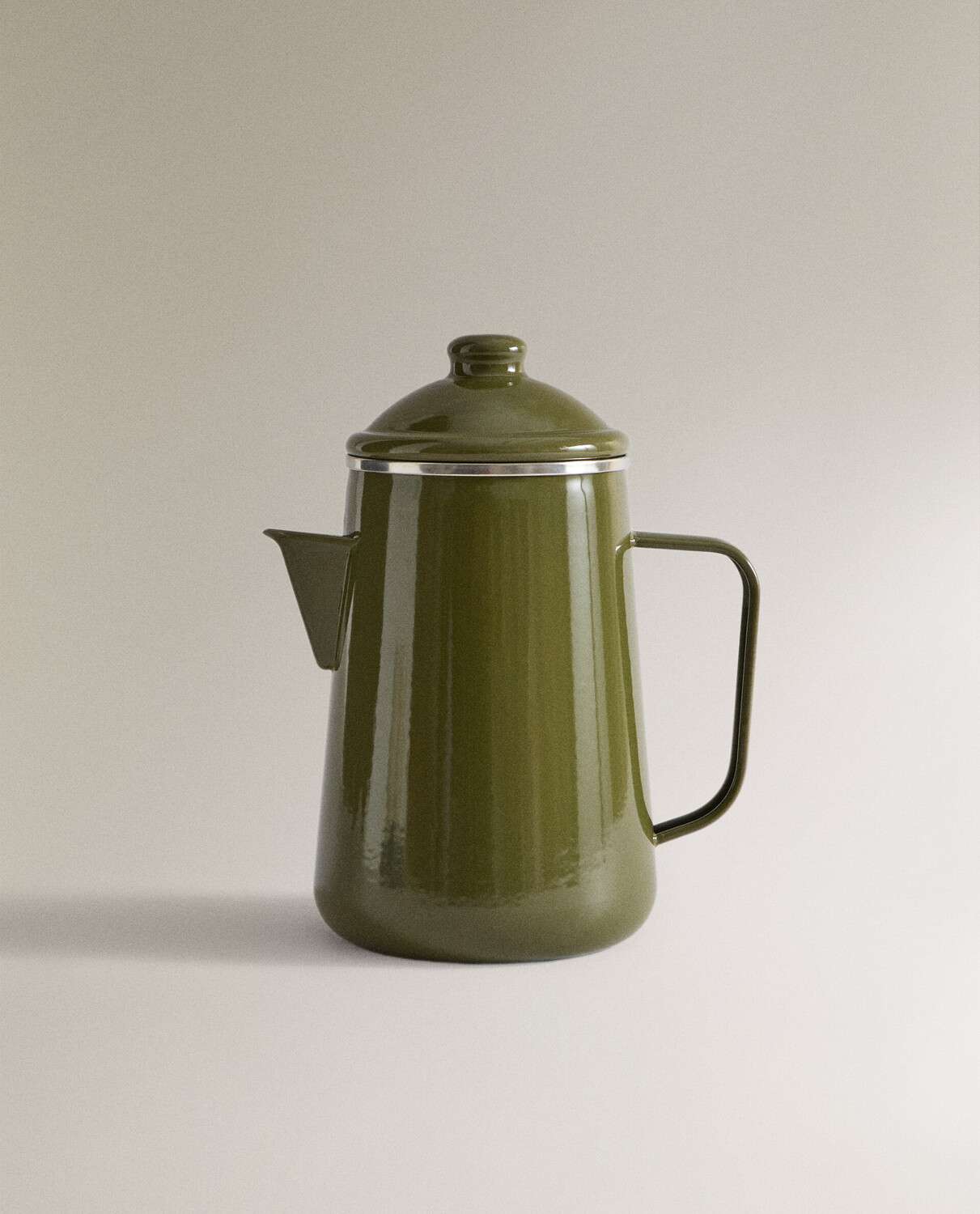 

Чайник походный Zara Home Outdoor Enamelled Camping, темно-зеленый