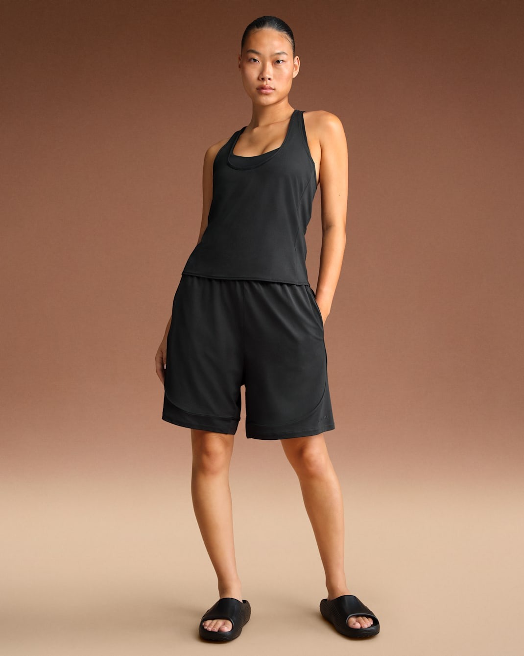 

Шорты NikeSKIMS Airy Women's Relaxed, черный