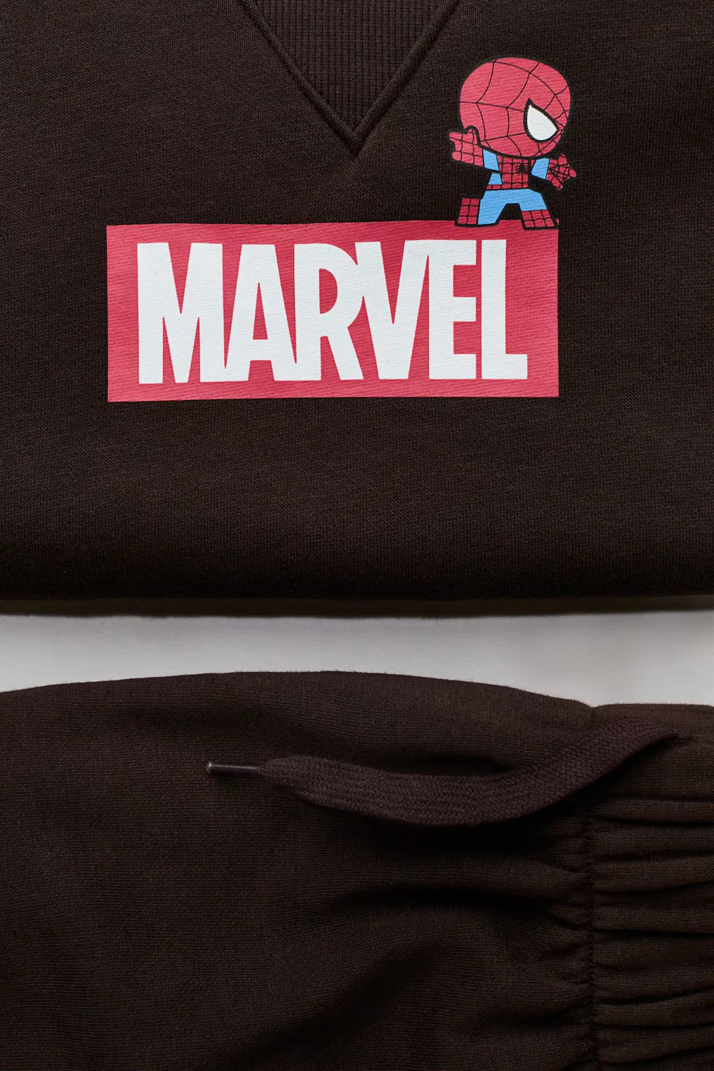 Комплект из двух толстовок с принтом H&M, Dunkelbraun/Marvel Comics — фото 3