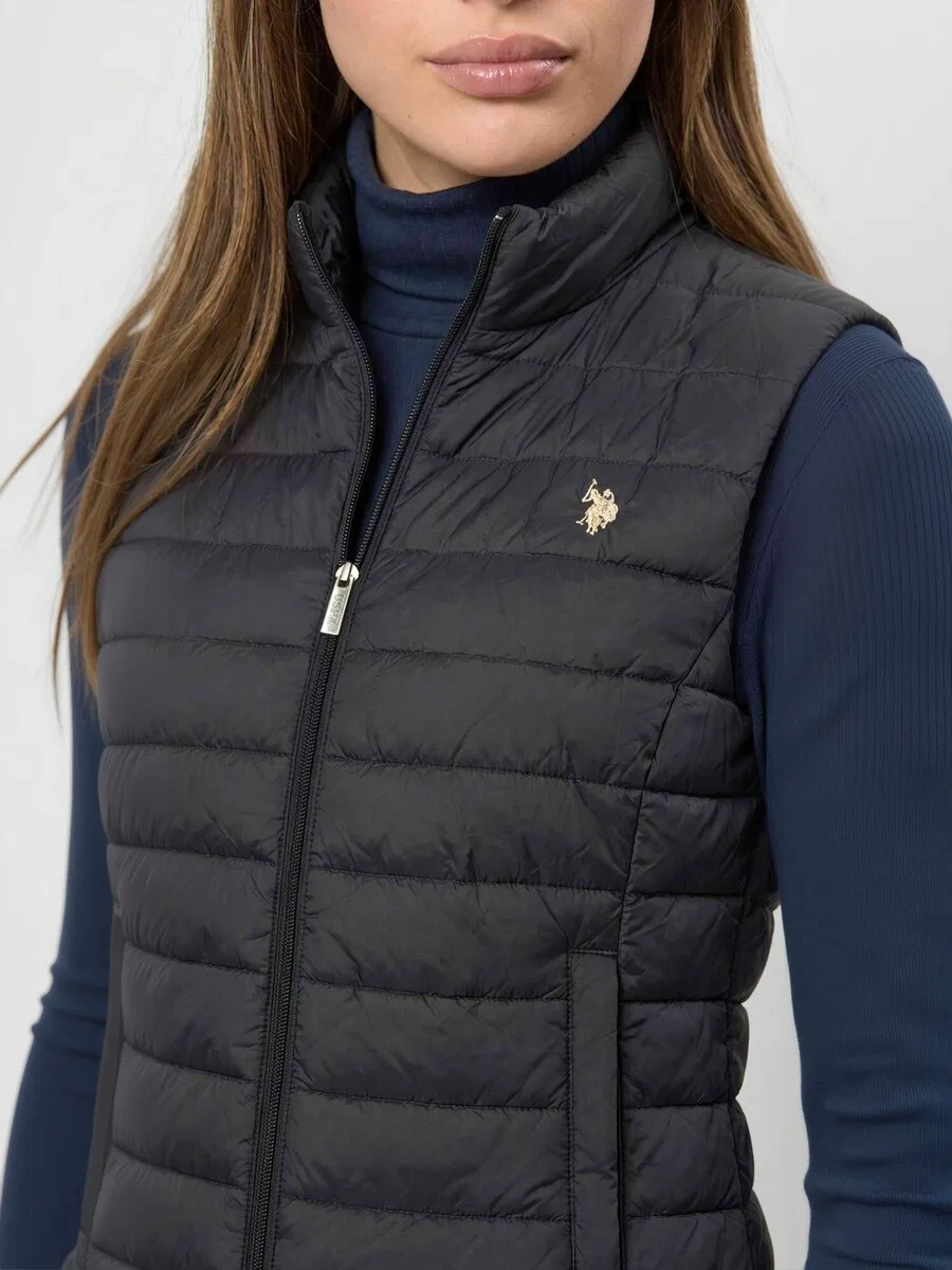 Жилет U.S. POLO ASSN. 'UWVive' черного цвета — фото 4