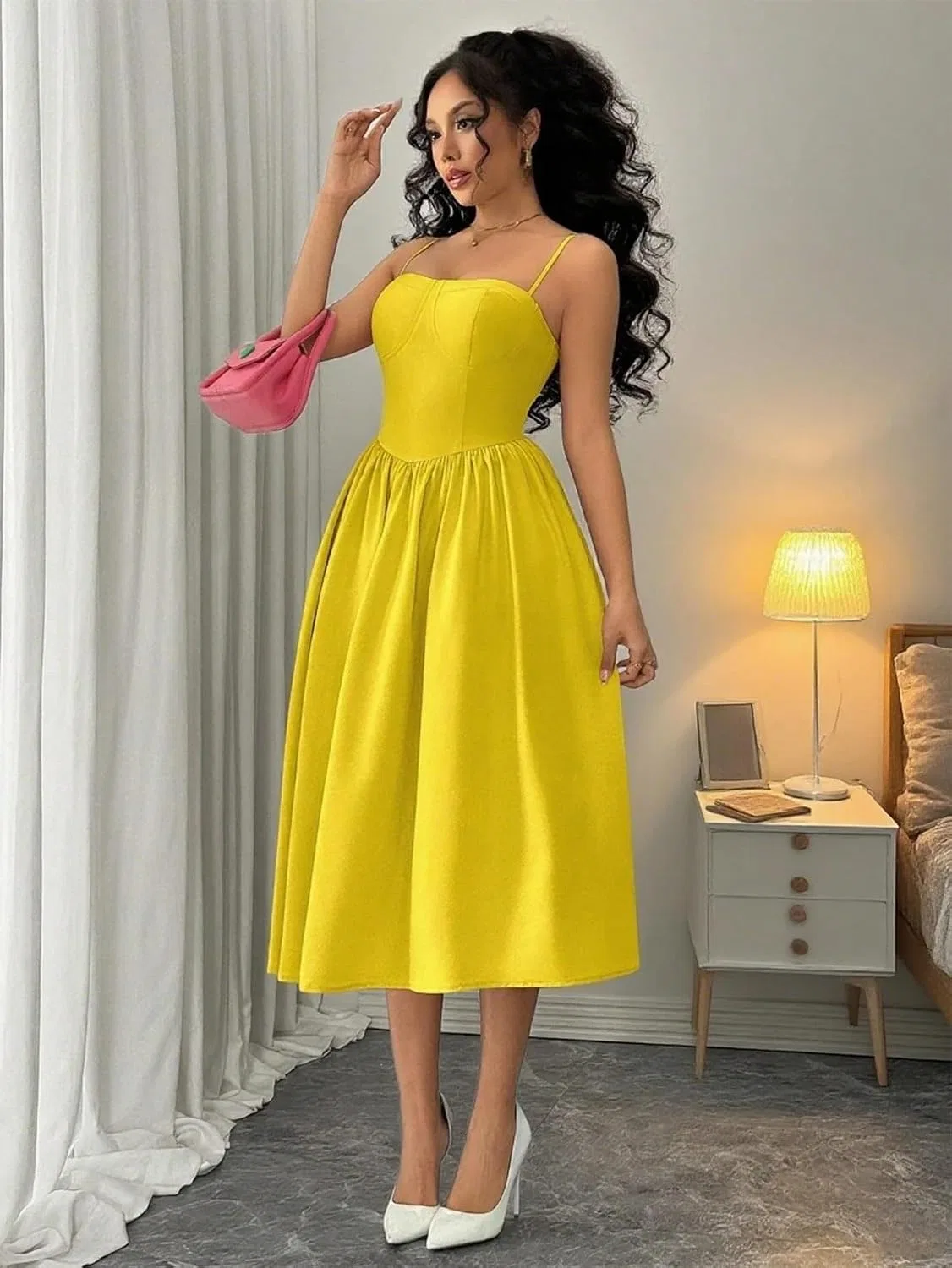 Женское элегантное платье миди на бретелях Yellow — фото 3