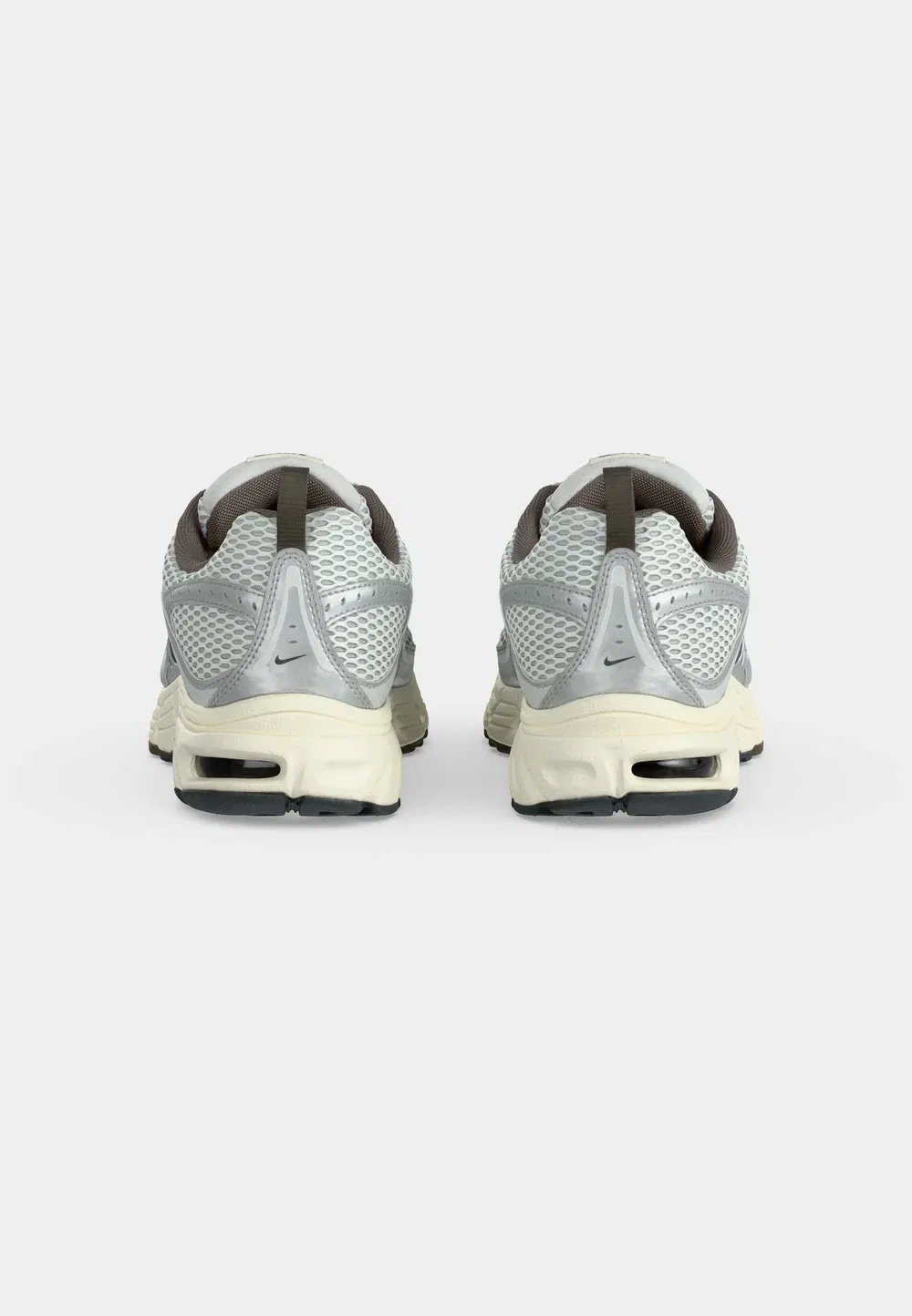 Кроссовки Air Max Moto 2K унисекс Nike Sportswear, Platinum-Coloured Tint/Metallic Silver-Coloured/Cave Stone/Anthracite/Sail — фото 4