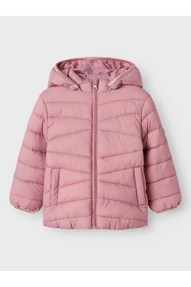 Детский пуховик для девочек с капюшоном Nmfmarble unisex children's inflatable jacket Name It, Lilac — фото 3