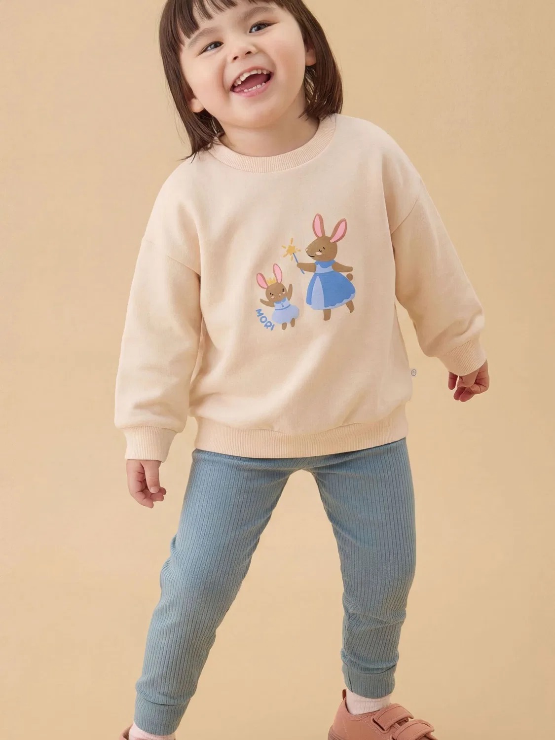 Свитшот оверсайз с кроликами Enchanted Bunnies Mori, кремовый