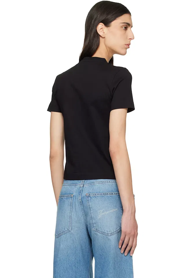 Черная футболка с корким рукавом из грос-грейн Jacquemus — фото 3