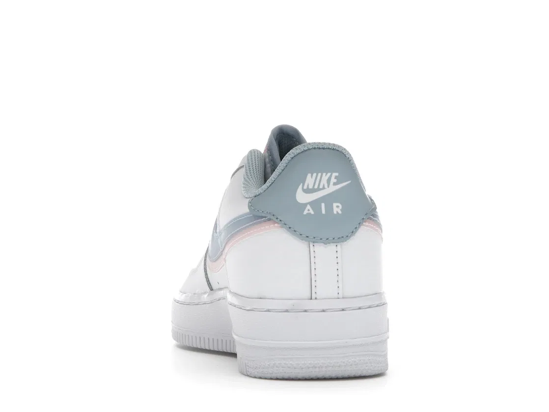 Детские кроссовки с двойным swoosh Nike Air Force 1 Low LV8, White/Light Armory Blue/Arctic Punch — фото 4