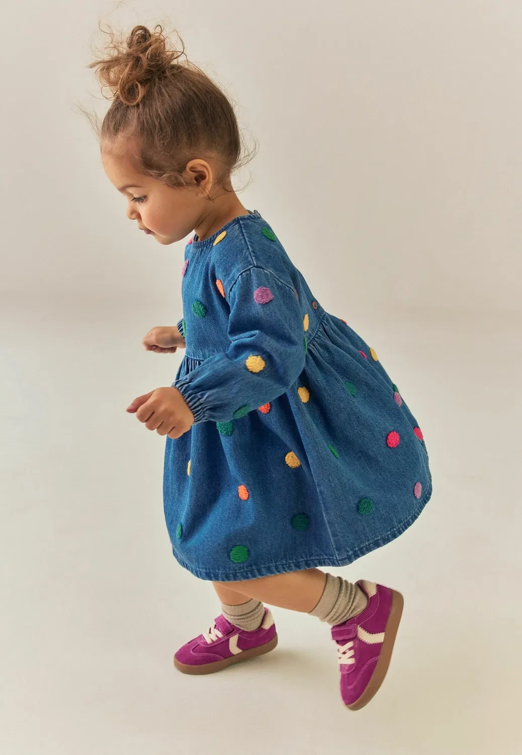 Платье с длинными рукавами из букле в горошек - джинсовое платье Next, Blue Denim — фото 3
