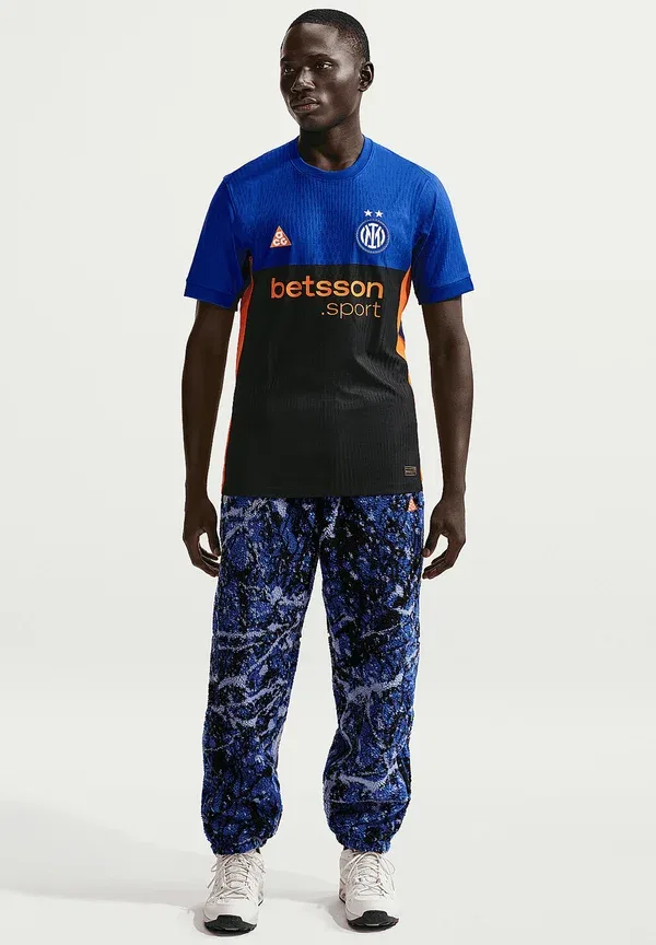 Футболка с принтом Club wear Nike Performance, blauschwarz, черный/синий