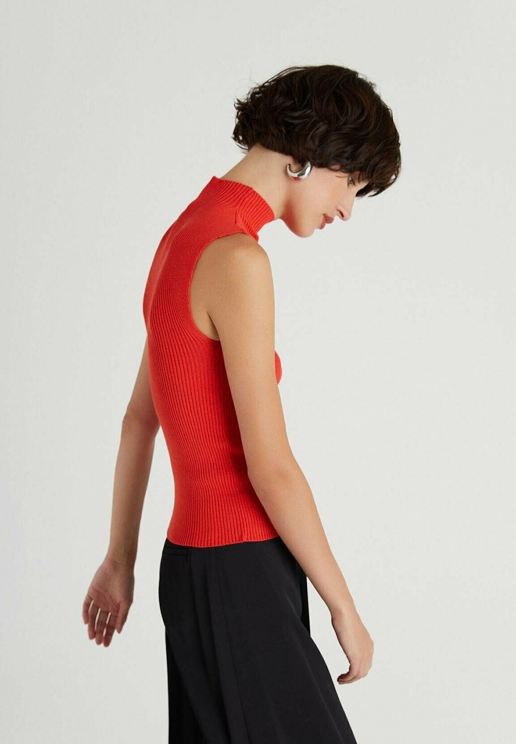 

Топ SLEEVELESS Rue les créateurs, красный