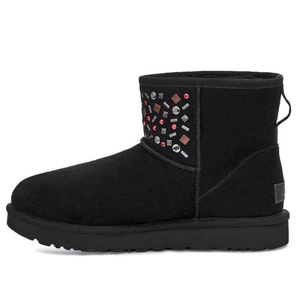Ботинки зимние UGG Classic Mini Stud II, черный