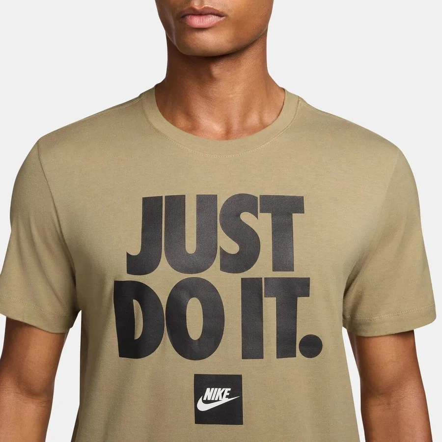 Футболка хлопковая с принтом Fran JDI Verbiage Nike, Коричневый — фото 3