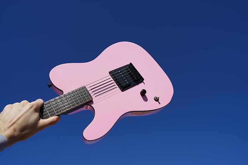 

Schecter DIAMOND SERIES Machine Gun Kelly Signature PT - Розовая 6-струнная электрогитара для левшей (2023)