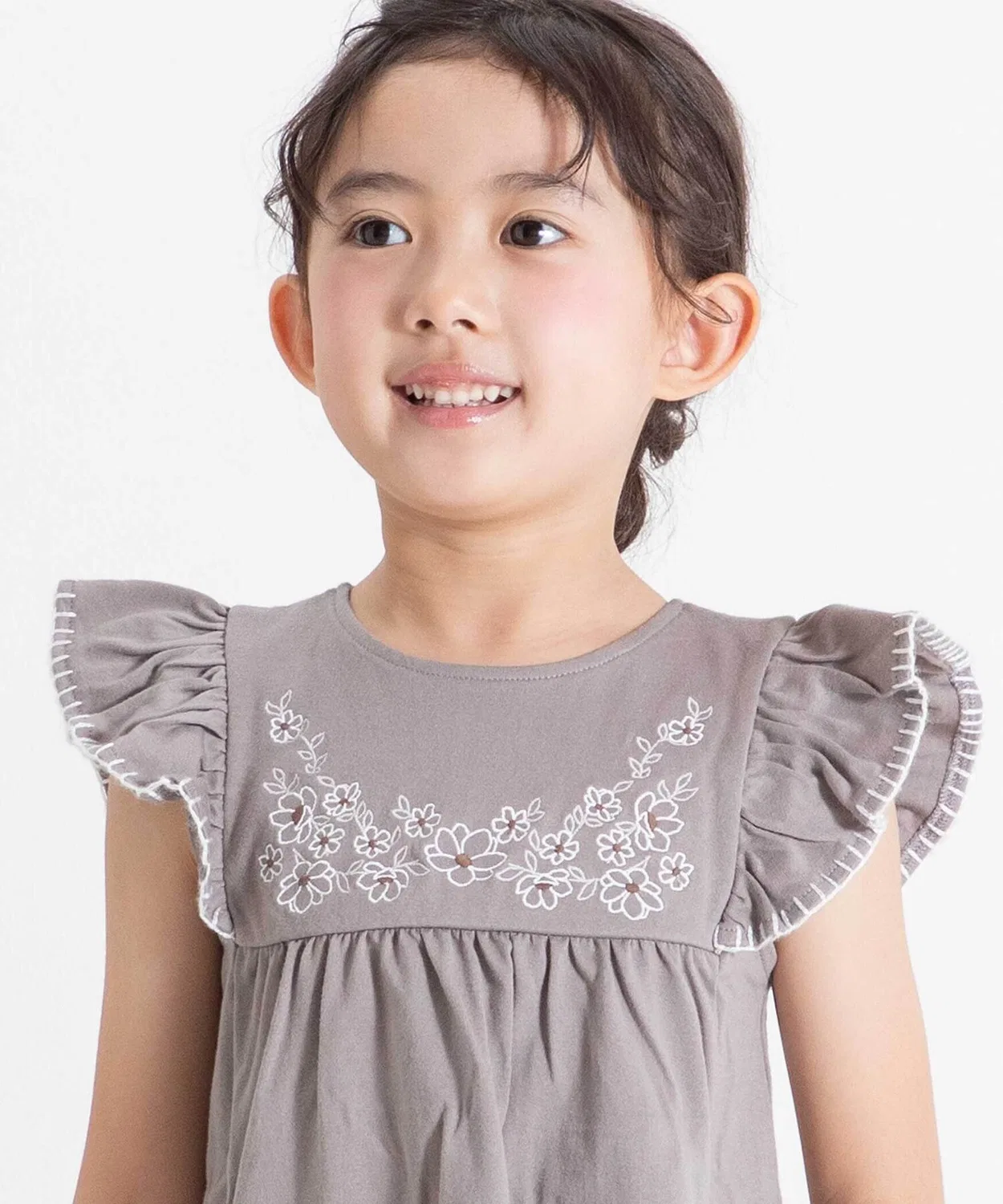 Детская футболка с цветочной вышивкой, с рюшами BeBe, White — фото 3