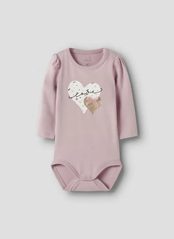 Боди-комбинезон с принтом сердца Nbfkinin Heart Name It, мультиколор — фото 2