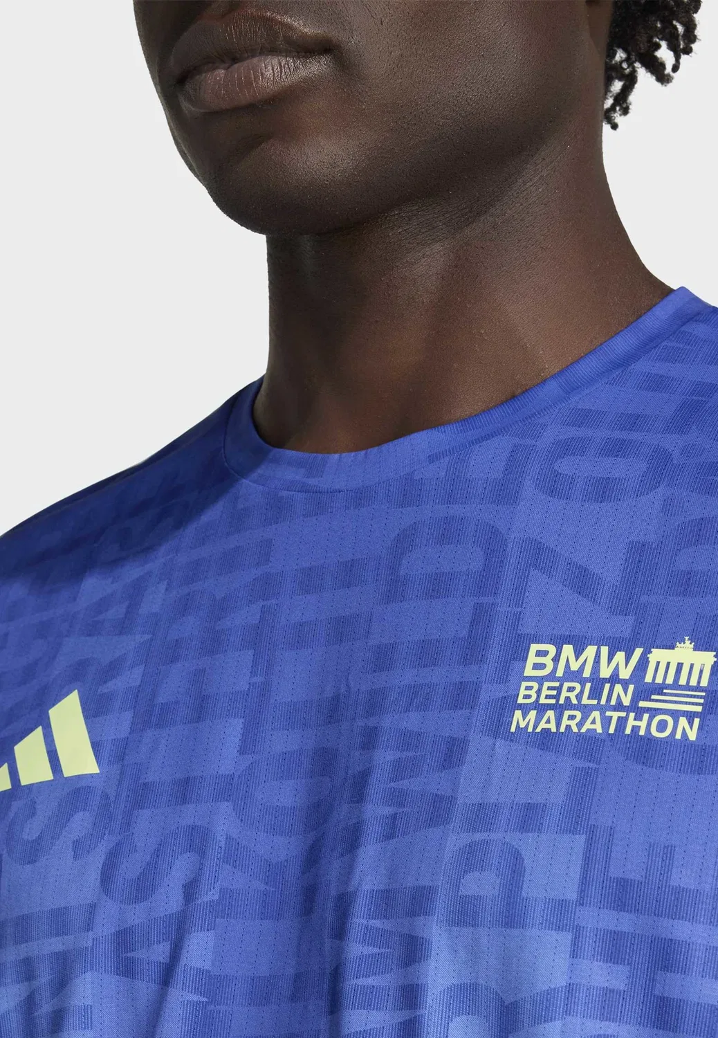 Ber26 aop tee m - спортивная футболка Adidas Performance, Dual Indigo Crystal Sky — фото 4