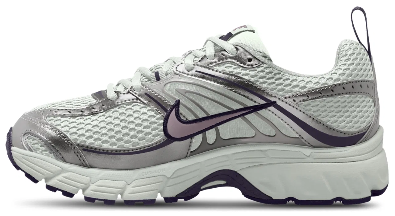 Кроссовки для девочек Air Max Moto 2K Nike, цвет Summit White/Metallic Silver/Purple Dynasty — фото 2