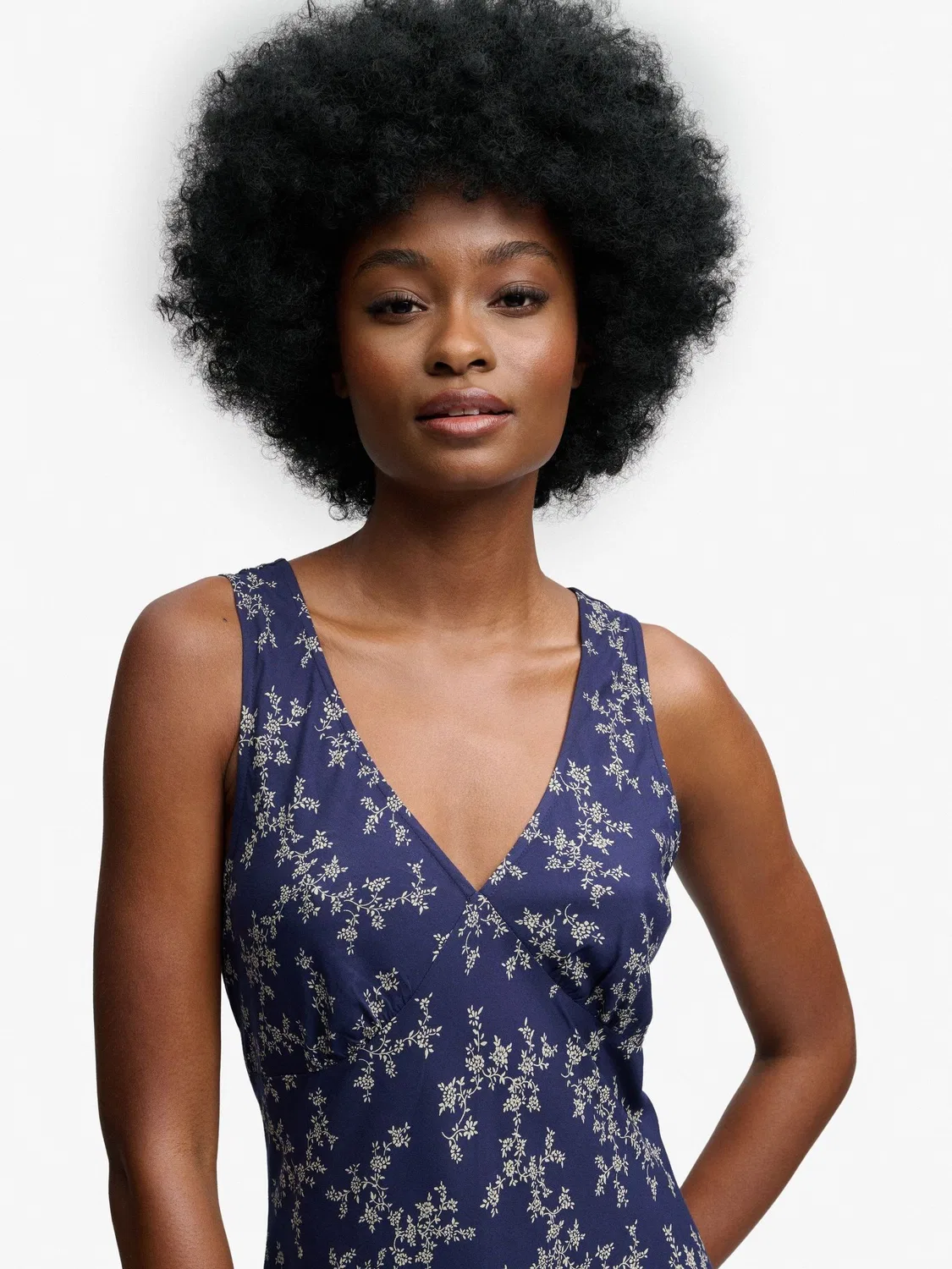 Платье макси с цветочным принтом Superdry Navy Heritage, темно-синий — фото 4