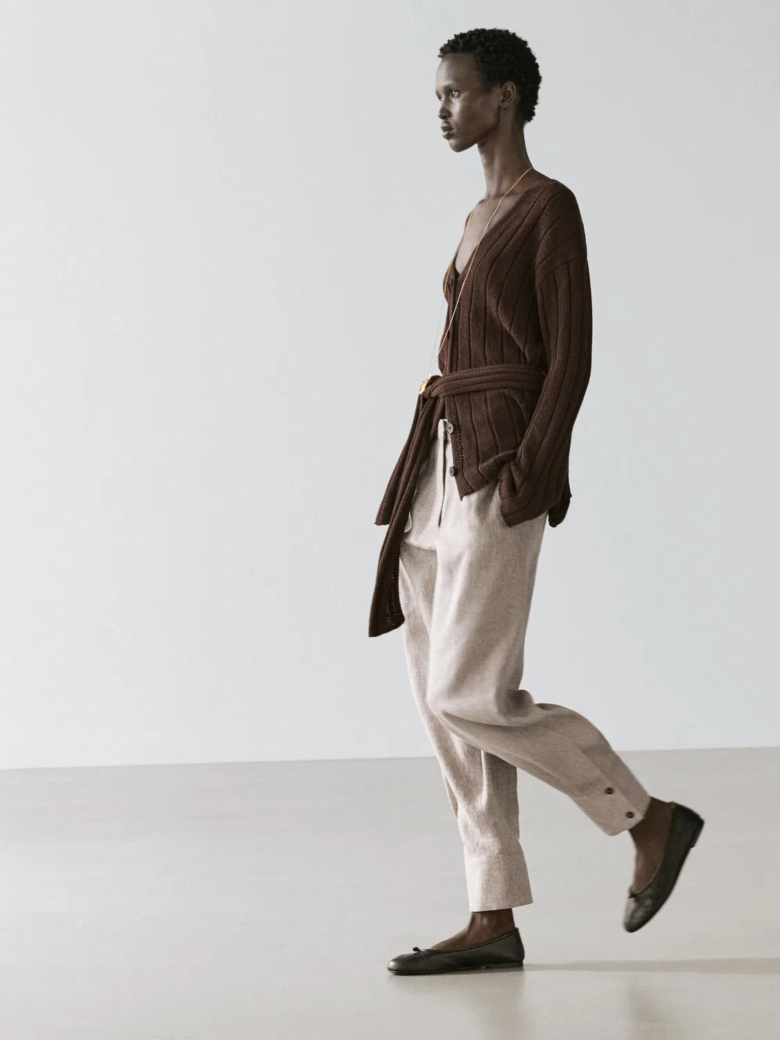 Брюки от костюма с пряжкой Massimo Dutti, бежевый — фото 3