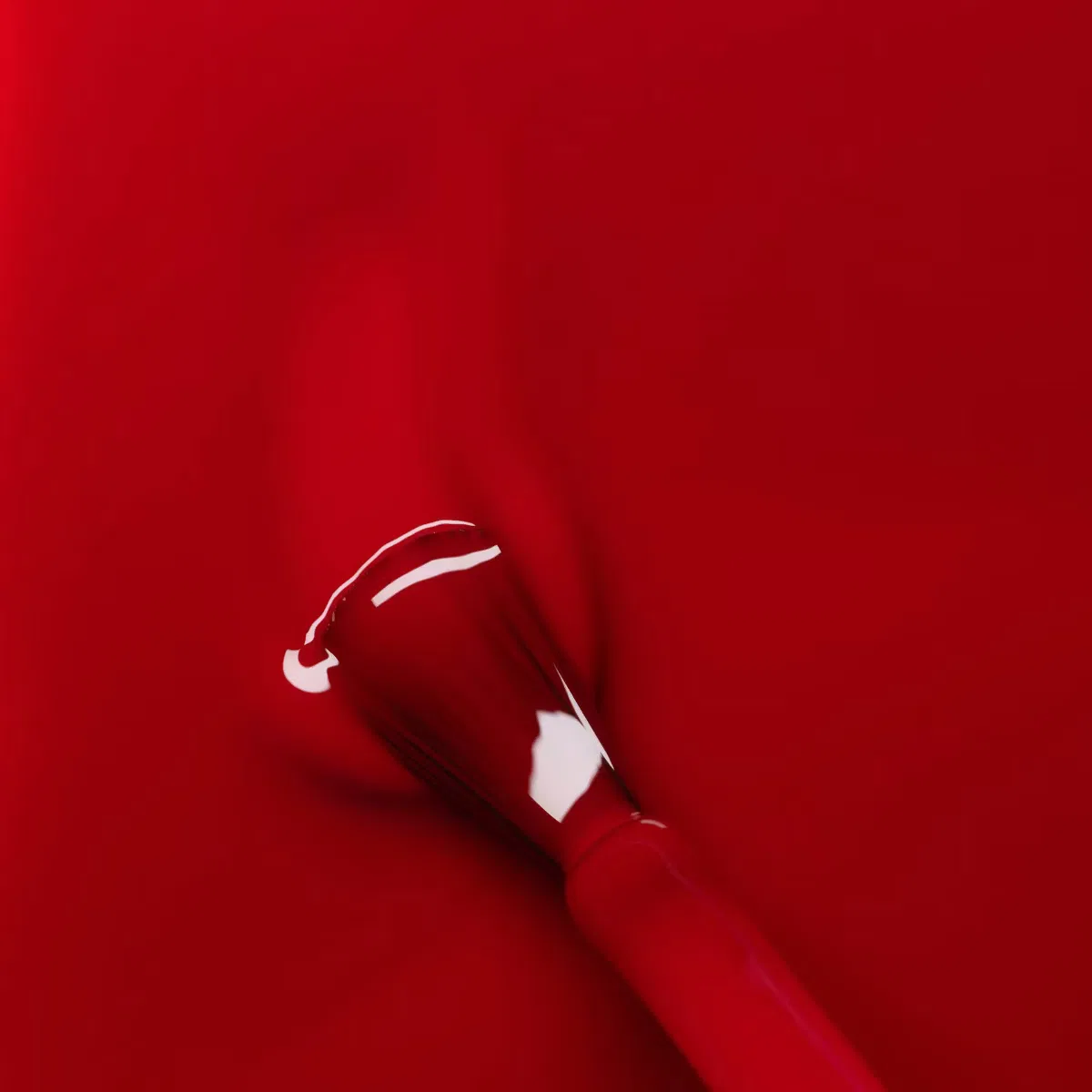 Лак для ногтей 15 мл с гелевым финишем Manucurist, Red Cherry — фото 2