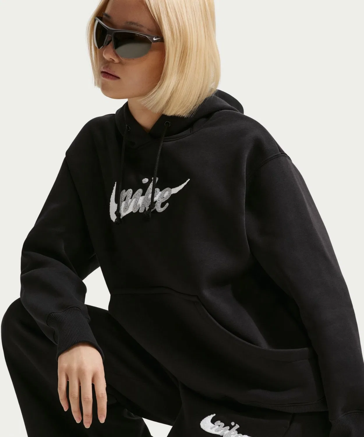 Женский пуловер с длинным рукавомс логотипом NIKE, Dark Green — фото 2