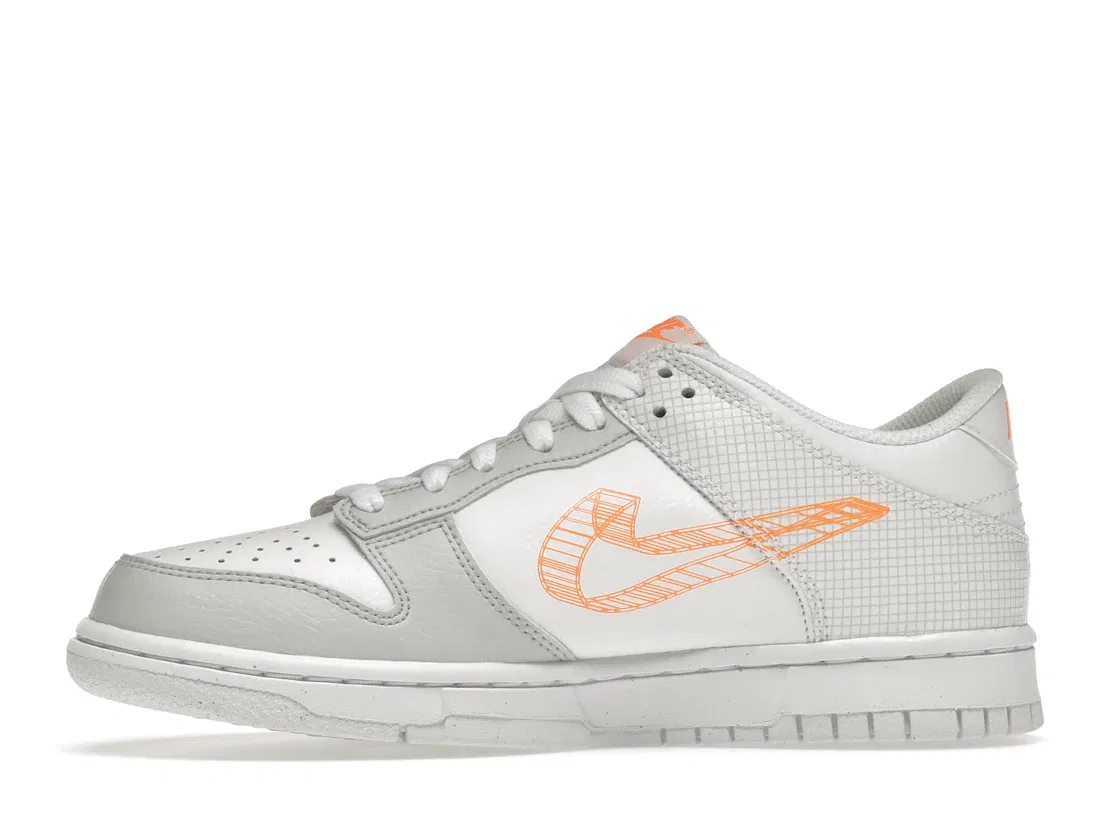 Детские кроссовки с 3D-свушем Nike Dunk Low SE, White/Pure Platinum/Total Orange — фото 3