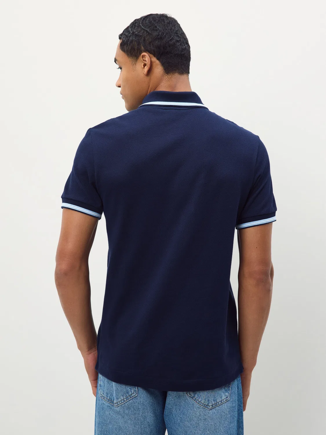 Lacoste Темно-синяя рубашка-поло из пике с короткими рукавами и воротником в полоску — фото 3