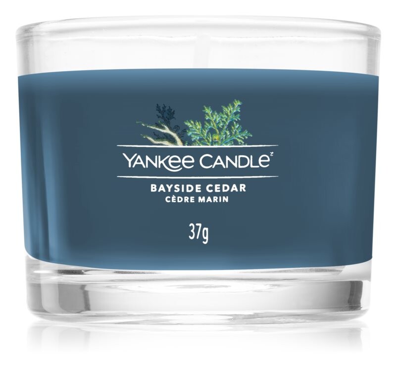 

Ароматическая свеча Yankee Candle Bayside Cedar