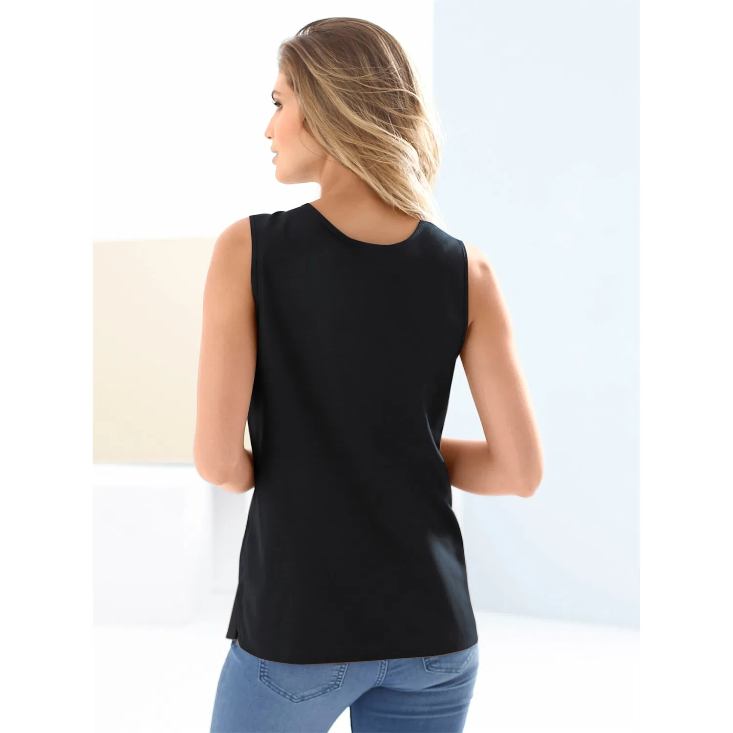 Женская блуза с круглым вырезом Classic Basics, Black — фото 2