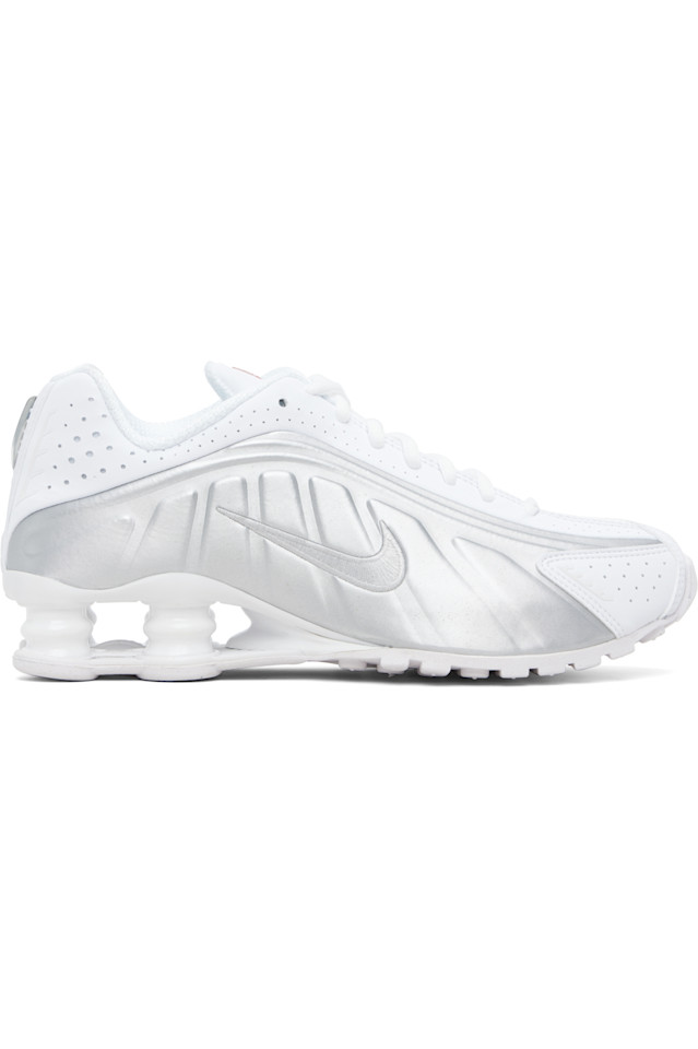 

Nike Кроссовки Shox R4 белого и серебристого цвета