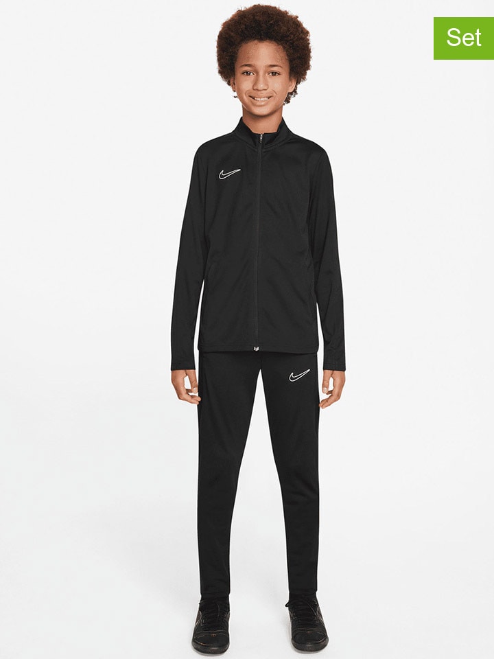 

Тренировочная куртка Nike, черный