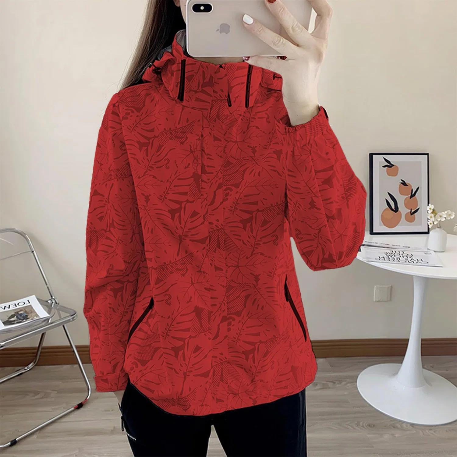 Женская лёгкая непромокаемая куртка с капюшоном Maple Print, Rosso — фото 2