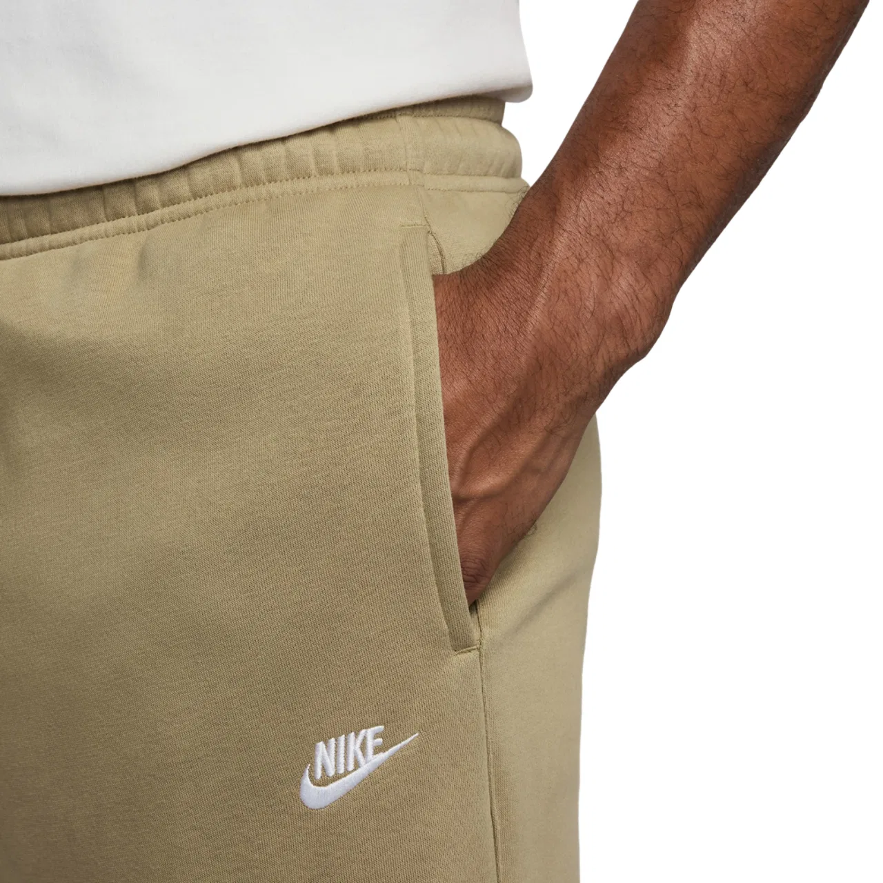 Мужские брюки Club Joggers Nike, цвет Parachute Beige/White — фото 3