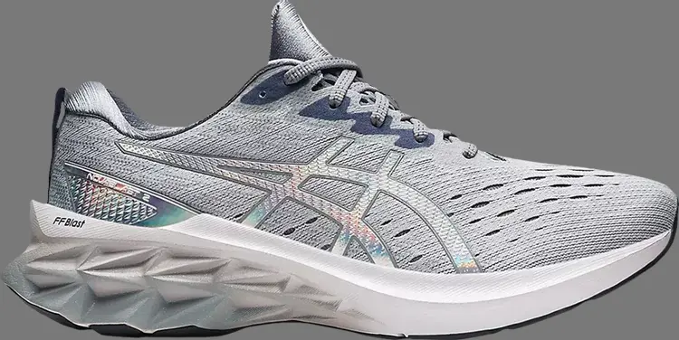 

Кроссовки novablast 2 'platinum' Asics, серый