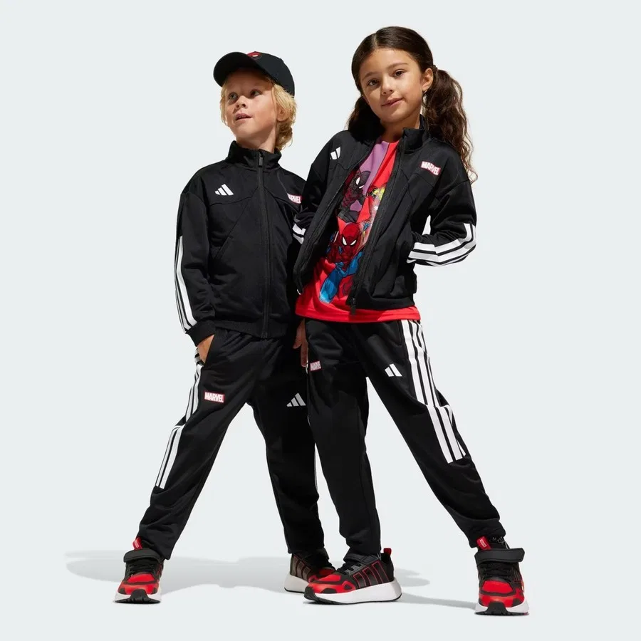 Детский спортивный комплект с принтом LK MRVL SM TS adidas, Черный
