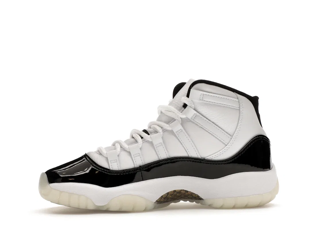 Детские кроссовки Lifestyle с золотыми акцентами Jordan 11 Retro Jordan, Black/White/Metallic Gold — фото 3