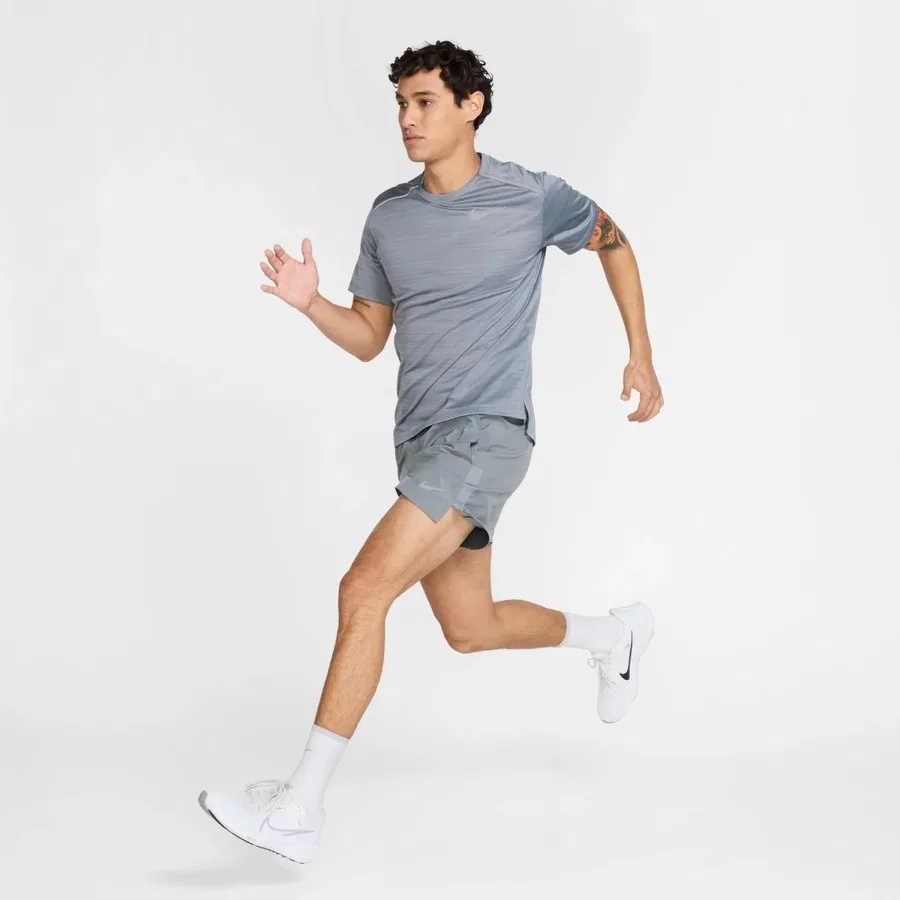 Спортивная футболка с коротким рукавом Dri-FIT Miler Nike, Серый