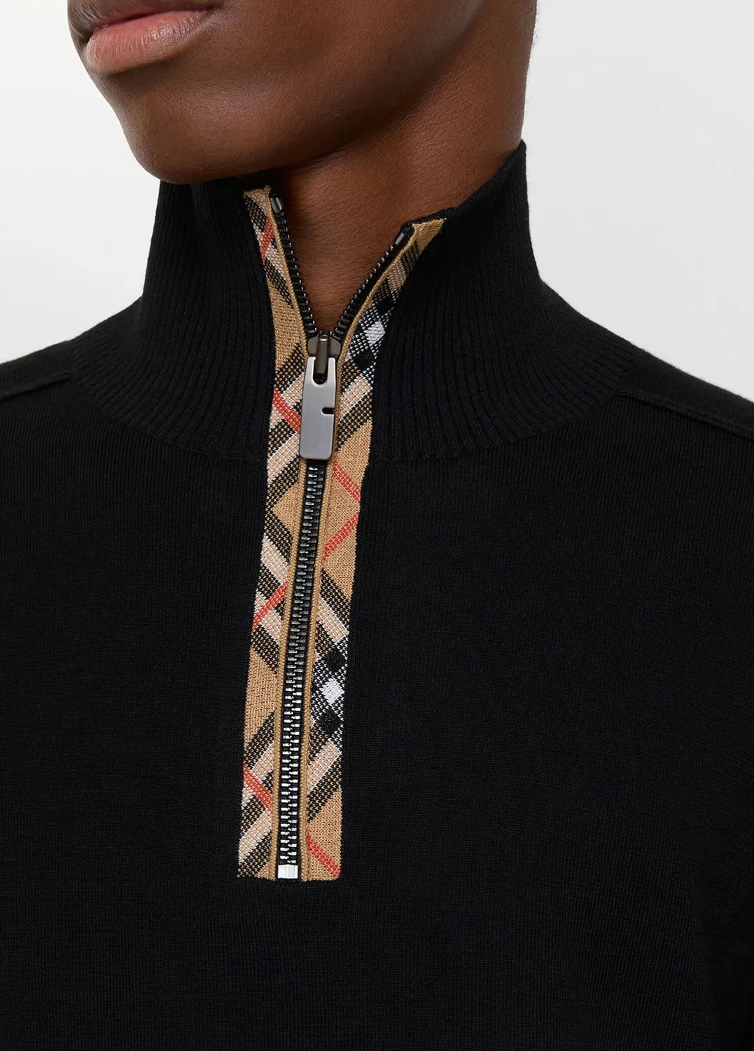 Свитер Burberry Check Trim Wool Half-Zip, черный — фото 3