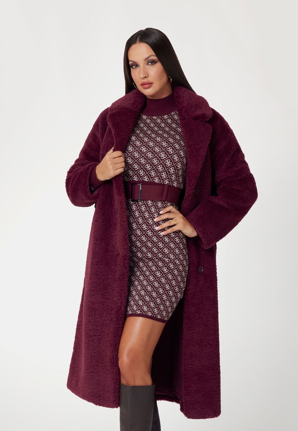

Классическое пальто Guess, бордовый
