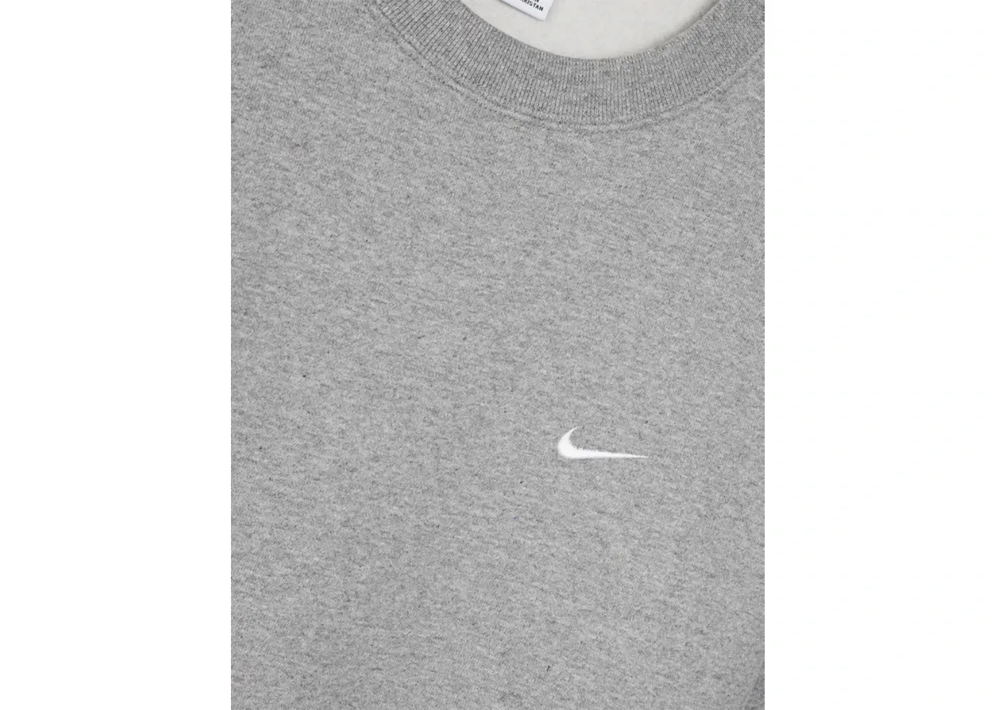 Мужская толстовка с флисом Nike Solo Swoosh Fleece Crewneck, Dark Grey Heather/White — фото 3