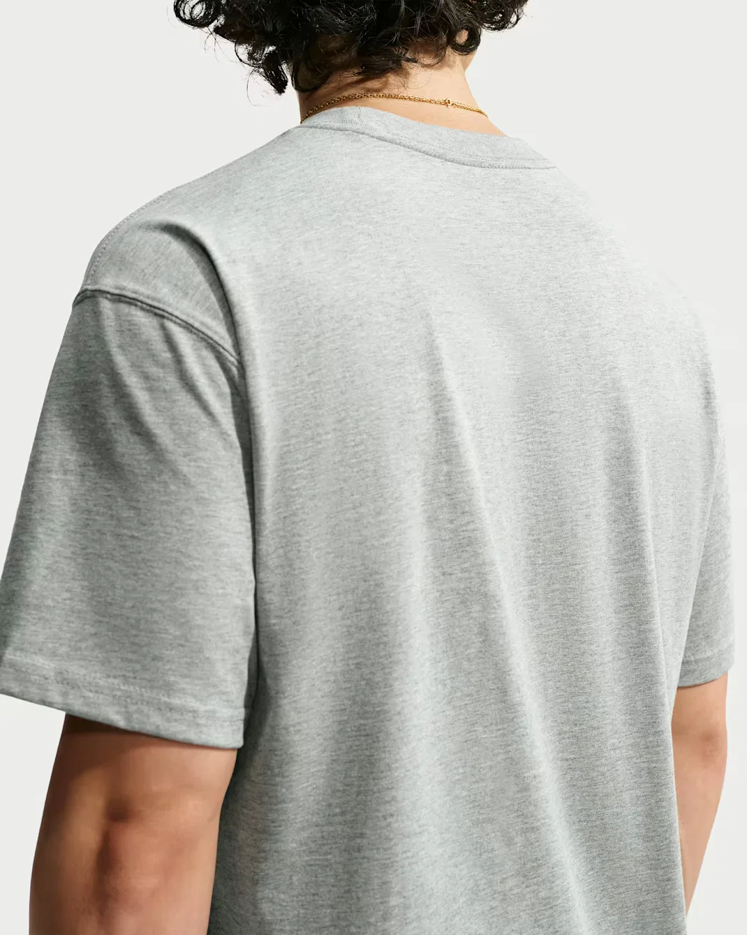 Мужская свободная футболка Nike Sportswear, Dark Grey Heather — фото 2